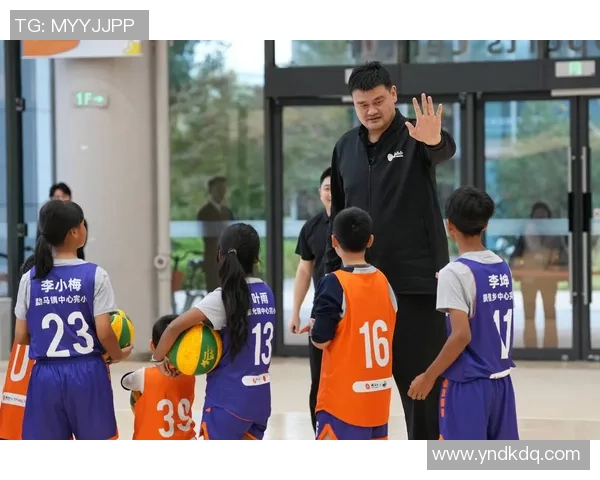 姚明助跑水平分析与提升技巧探讨助力篮球爱好者全面发展 姚明助跑水平分析与提升技巧探讨助力篮球爱好者全面发展