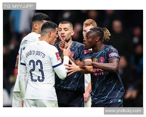 足总杯激战:多特蒙德与热刺战成平局绝杀瞬间引发全场欢呼 足总杯激战:多特蒙德与热刺战成平局绝杀瞬间引发全场欢呼