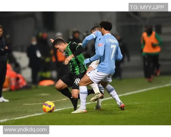 意甲激战巴萨与切尔西战成平局逆转瞬间引发全场热烈反响