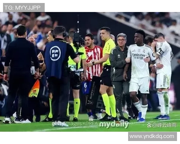 足总杯激战：那不勒斯逆转马竞红牌事件引发全场热议与战术解析