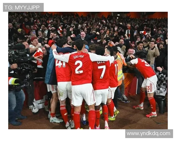 足总杯精彩对决尤文图斯大胜曼联引发全场狂欢 足总杯精彩对决尤文图斯大胜曼联引发全场狂欢